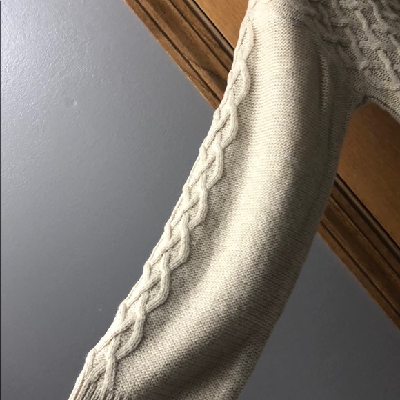 NWT Cream Sweater - Picture 6 of 10